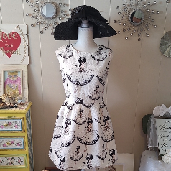 Ballerina Black and White Sleeveless Fit and Flare SZ Medium - Picture 3 of 8